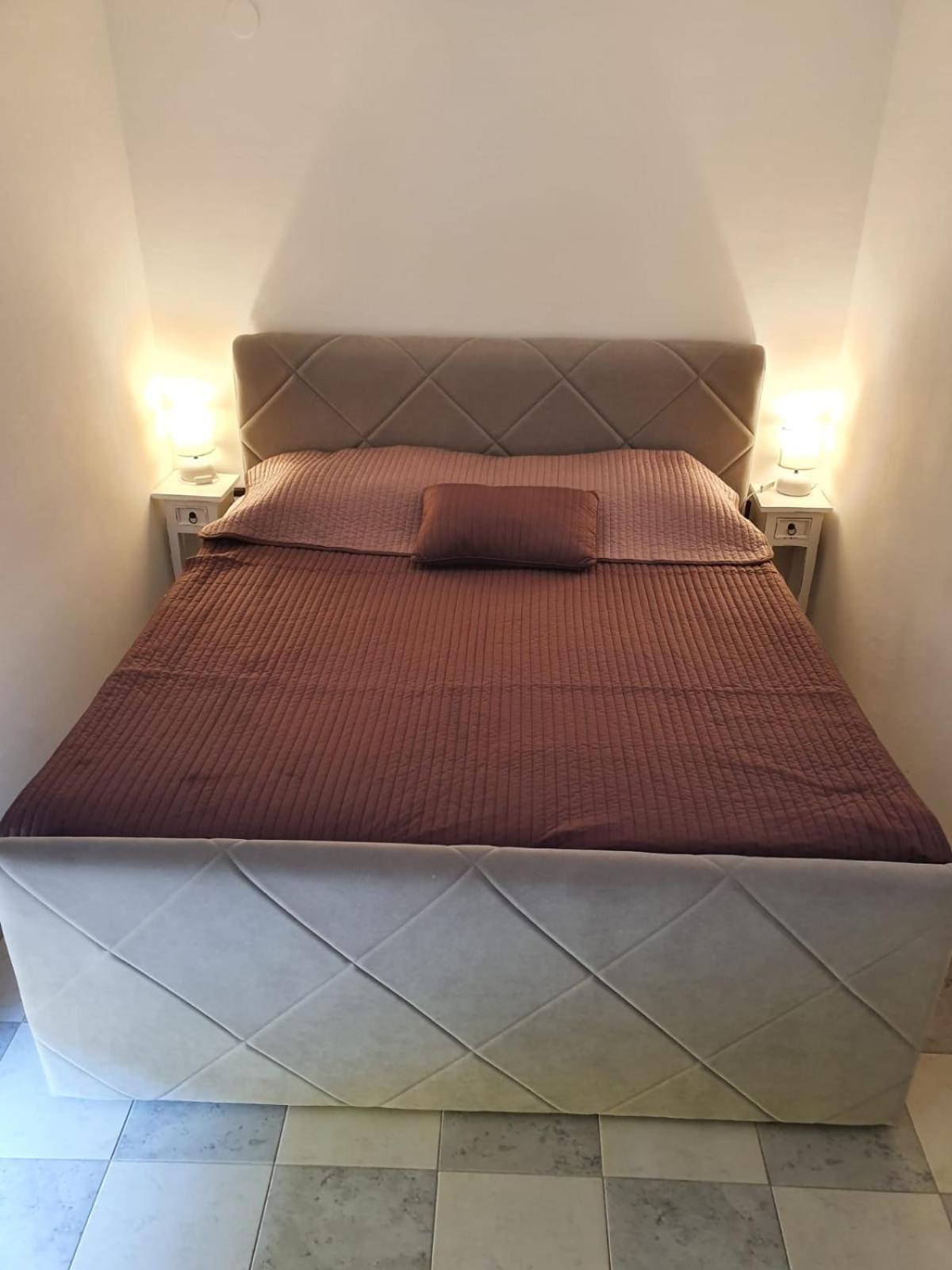 Apartments Zadar Nin Anton I Martina Vrsi Quarto foto
